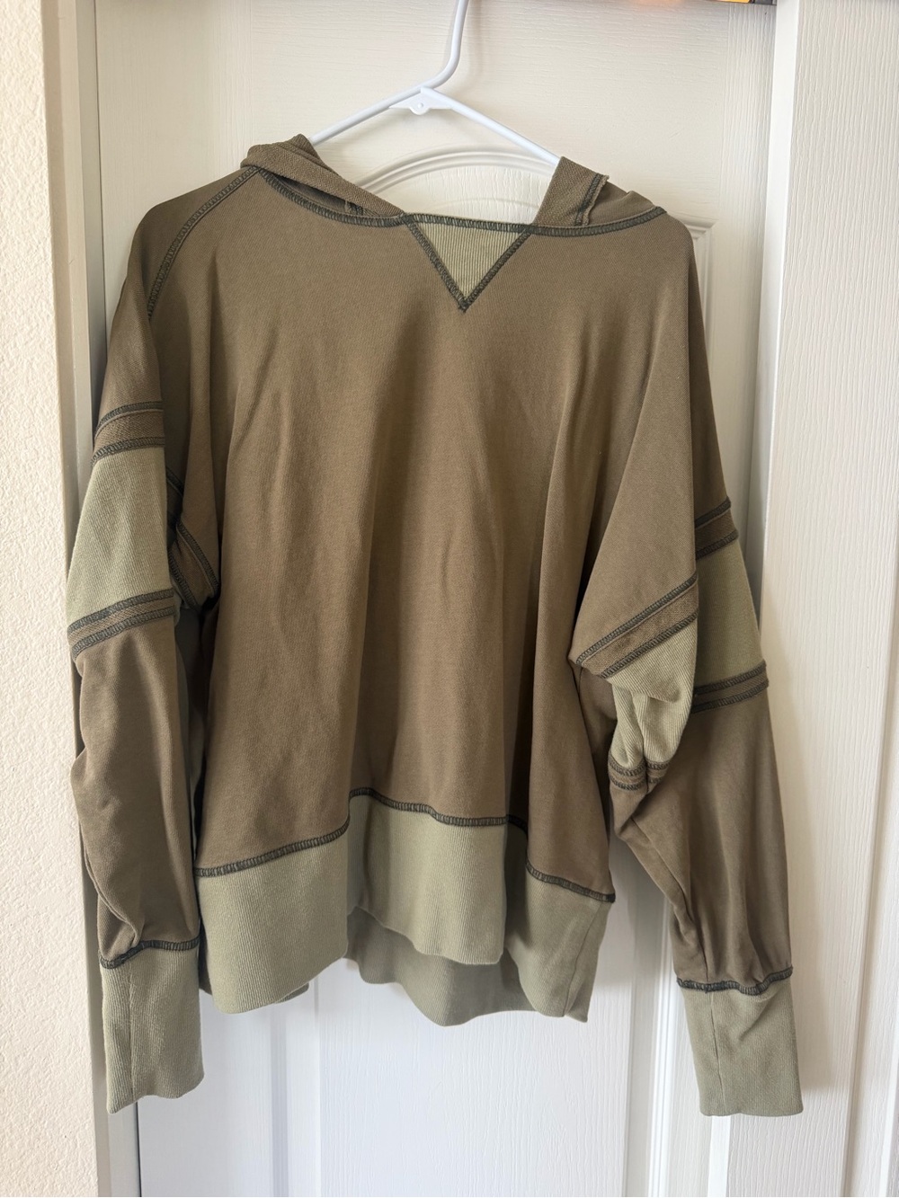 Women’s Hooded Pullover Sweater Olive Green Daily Practice - Anthropologie - XS
